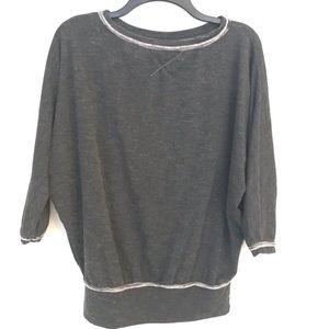 Max Studio Lounge Top